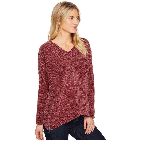 ✨ ROMEO&JULIET COUTURE Zip Side Chenille Sweater✨ - Picture 3 of 5